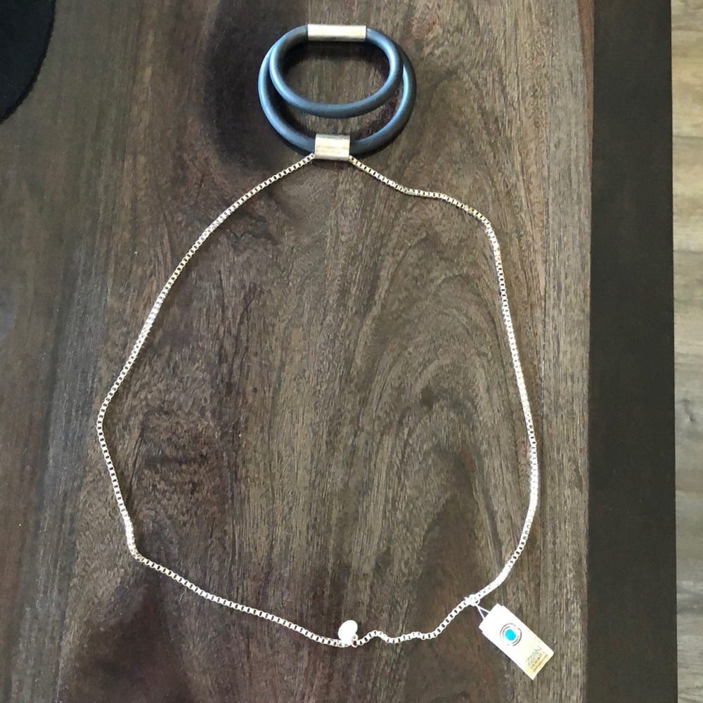 Square chain necklace
